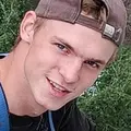 Я Ярослав, 19, из Алчевска, ищу знакомство для приятного времяпровождения