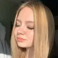 Я Милена, 18, знакомлюсь для открытые отношения в Мурманске