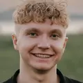 Я Артём, 24, из Санкт-Петербурга, ищу знакомство для приятного времяпровождения