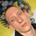 Я Андрей, 18, из Екатеринбурга, ищу знакомство для на одну ночь