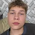 Артём из Гродно, мне 18, познакомлюсь на одну ночь