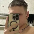 Я Денис, 21, из Мурманска, ищу знакомство для на одну ночь