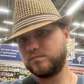 Я Илья, 24, из Санкт-Петербурга, ищу знакомство для приятного времяпровождения
