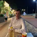 Я Александр, 36, знакомлюсь для регулярного секса в Тюмени