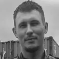 Я Viktor, 27, из Первомайска, ищу знакомства без обязательств