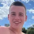 Я Рома, 20, из Киева, ищу знакомство для без обязательств