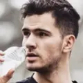 Maks из Черновцов, ищу на сайте регулярный секс