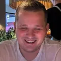 Я Максим, 27, из Санкт-Петербурга, ищу знакомство для приятного времяпровождения