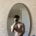 Я Ваня, 19, из Минска, ищу знакомство для постоянных отношений