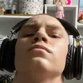 Я Максим, 18, из Омска, ищу знакомство для на одну ночь