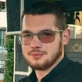 Я Василь, 25, знакомлюсь для открытые отношения в Косове