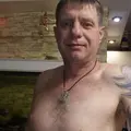 Павел из Усолья-Сибирского, мне 43, познакомлюсь для секса на одну ночь