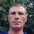Я Серёга, 45, из Вознесенска, ищу знакомство для постоянных отношений