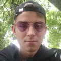 Валерий из Славянска, мне 18, познакомлюсь для регулярного секса