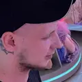 Я Евгений, 27, из Борисова, ищу знакомства без обязательств
