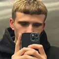 Илья из Брюсселя, мне 20, познакомлюсь для постоянных отношений