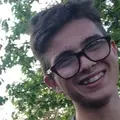 Андрій из Снятына, мне 20, познакомлюсь для секса на одну ночь