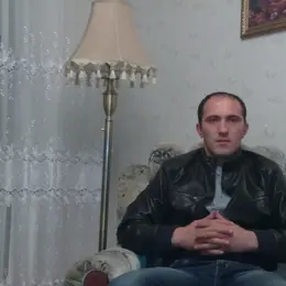 Я Oleg, 40, знакомлюсь для общения в Нальчике