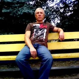 Я Владимир, 48, знакомлюсь для регулярного секса в Korostychev