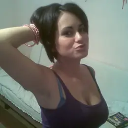 Я Анна, 21, из Вареновки, ищу знакомство для виртуального секса