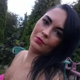 Карина из Носівка, ищу на сайте регулярный секс