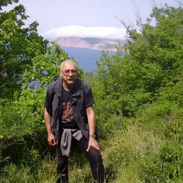 Александр из Севастополя, мне 68, познакомлюсь для приятного времяпровождения