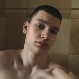 Я Илья, 24, из Лобни, ищу знакомство для регулярного секса