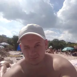 Влад из Одессы, мне 32, познакомлюсь для регулярного секса