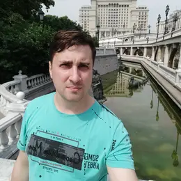 Я George, 39, знакомлюсь для приятного времяпровождения в Новомосковске