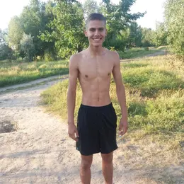 Я Егор, 21, из Кременчуга, ищу знакомство для регулярного секса