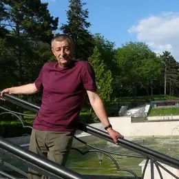 Я Геннадий, 61, знакомлюсь для совместных путешествий в Пятигорске
