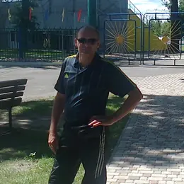 Я Dfghjkk, 55, знакомлюсь для секса на одну ночь в Карловке
