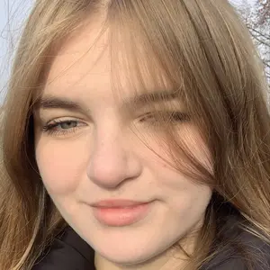 Я Катя, 25, из Киева, ищу знакомства без обязательств