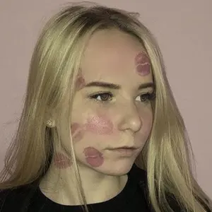 Я Виолетта, 22, знакомлюсь для совместных путешествий в Харькове