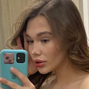 Adeli из Уфы, мне 18, познакомлюсь для вирт