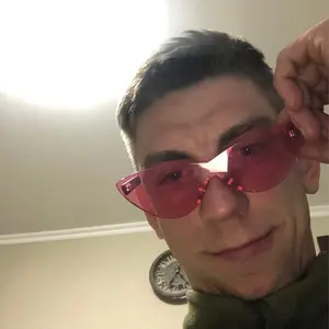 Я Дмитрій, 22, из Умани, ищу знакомство для регулярного секса
