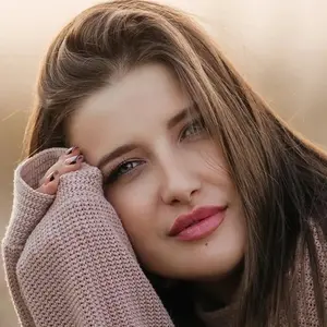 Валя из Киева, ищу на сайте общение