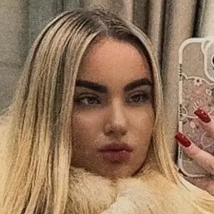 Поля из Киева, мне 19, познакомлюсь для постоянных отношений