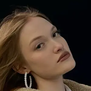 Я Марина, 19, знакомлюсь для без обязательств в Санкт-Петербурге