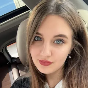 Я Катя, 20, из Челябинска, ищу знакомство для открытые отношения