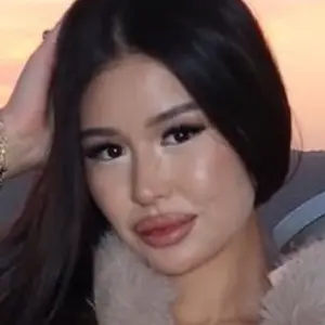 Jannur из Шымкента, мне 23, познакомлюсь для общения