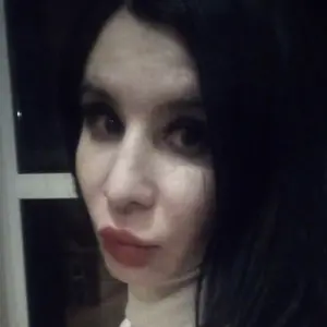 Елена из Хабаровска, ищу на сайте постоянные отношения