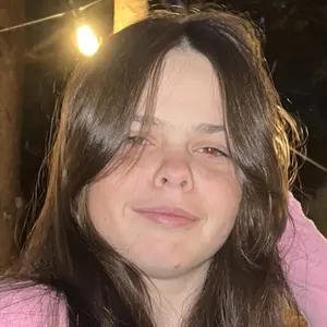 Я Маша, 18, из Ровно, ищу знакомства без обязательств