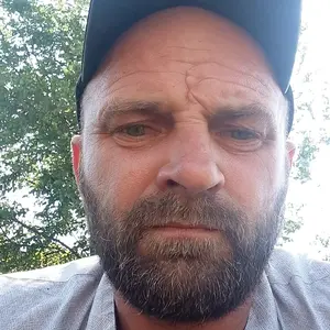 Я Виталик Шишка, 39, знакомлюсь для без обязательств в Киеве