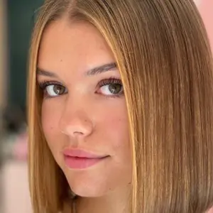 Molly из Харькова, ищу на сайте знакомства без обязательств