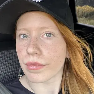 Анастасия из Франкфурта-на-майне, ищу на сайте приятное времяпровождение