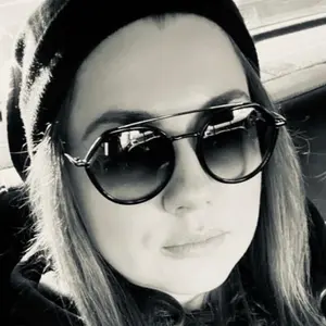 Евгения из Гомеля, ищу на сайте общение
