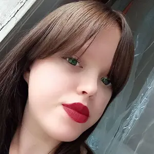 Янина Бойнегри из Светлогорска, мне 19, познакомлюсь без обязательств