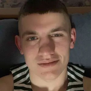 Влад из Минска, ищу на сайте на одну ночь