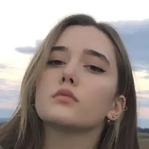 Ева из Черновцов, мне 23, познакомлюсь для вирта
